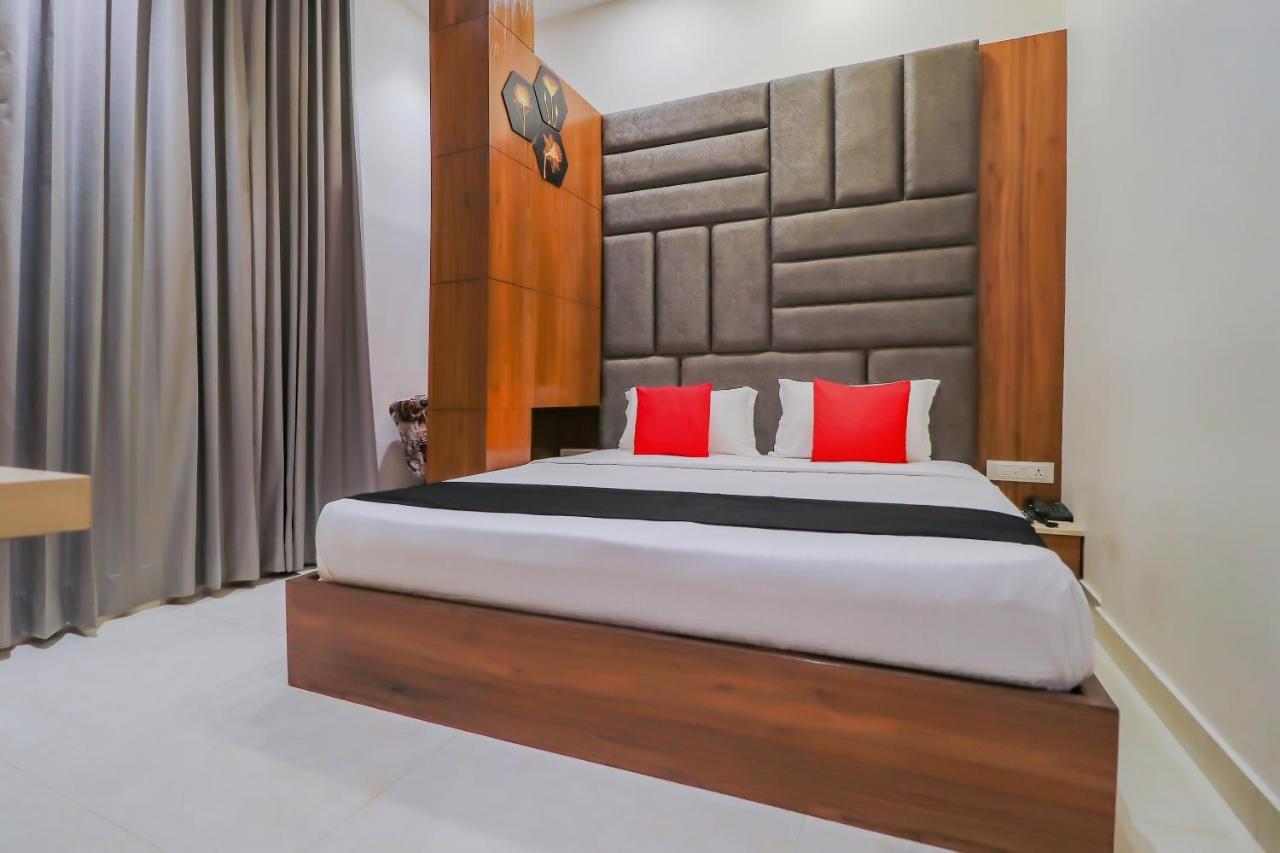 Capital O Western Galaxy Amritsar Exterior photo